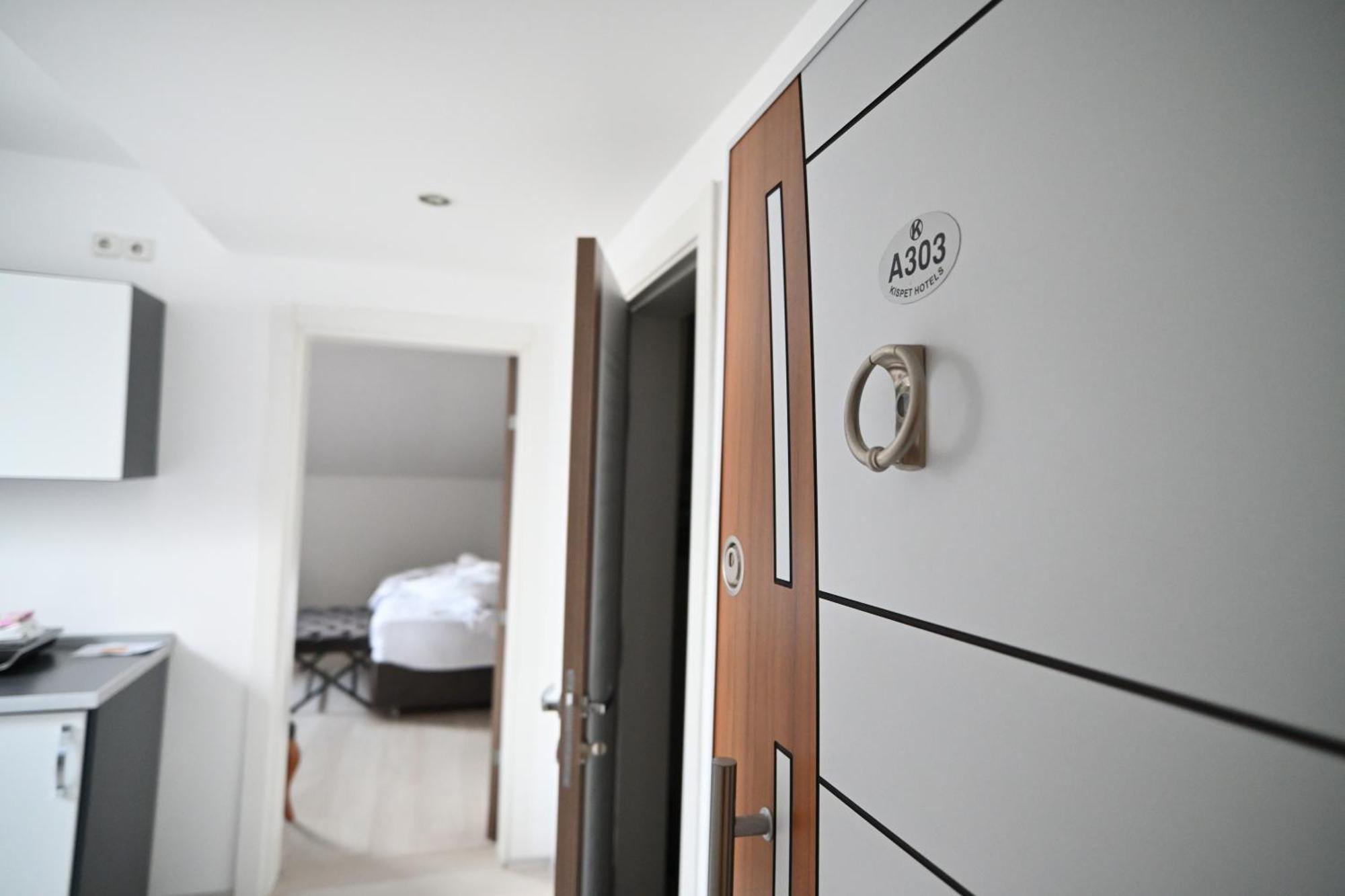 Ferienwohnung&Aparts By Kispet Group Hotels In Oberhausen Oberhausen (North Rhine-Westphalia) Exterior foto